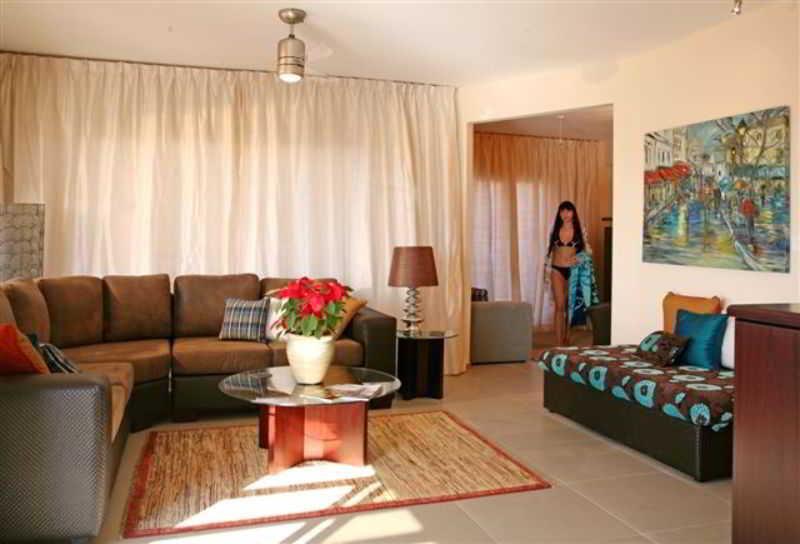 Aphrodite Sands Resort Mandria  Exteriör bild
